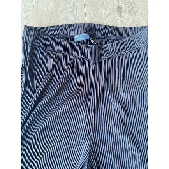 ASOS Women's Size 6 Black High Waisted Wide Leg Accordion Pull On Pants New - Picture 2 of 7